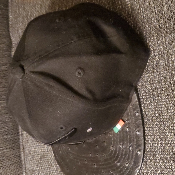Hat - Picture 2 of 4